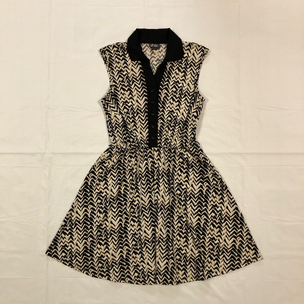 dots Women’s Sleeveless Collared Stretch Chevron Pattern Mini Dress size S